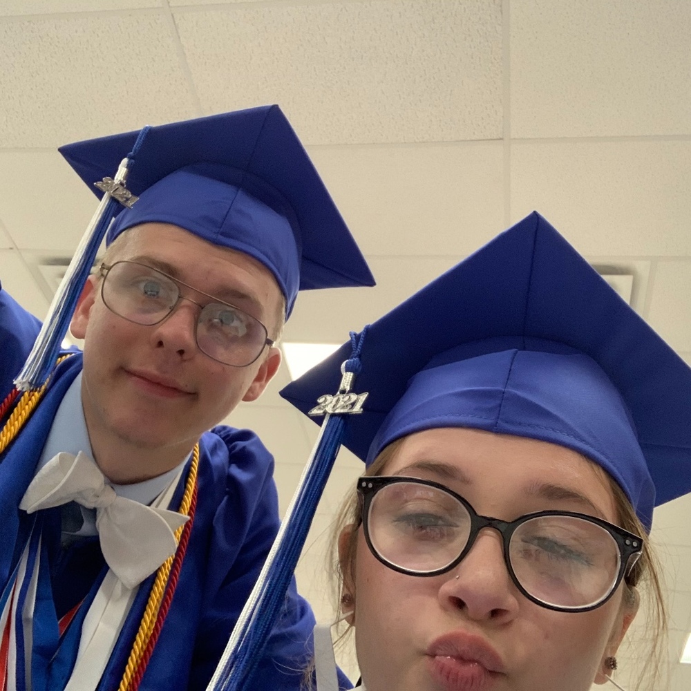 Meet your Posher, Kenneth